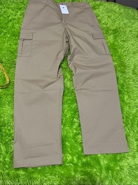 Nike Men's Beige Cargo Pants